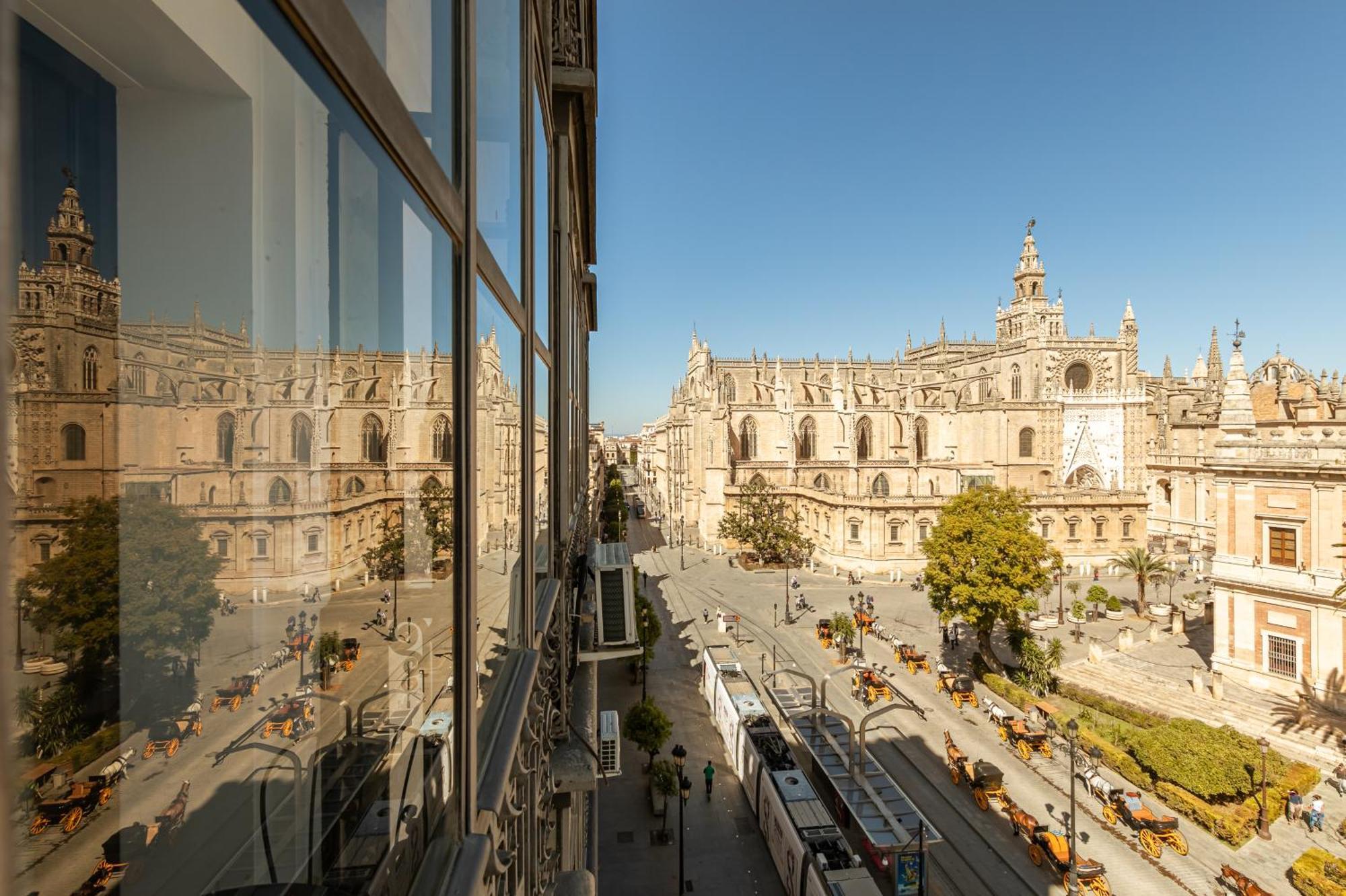 Isg Apartments Catedral Seville Luaran gambar